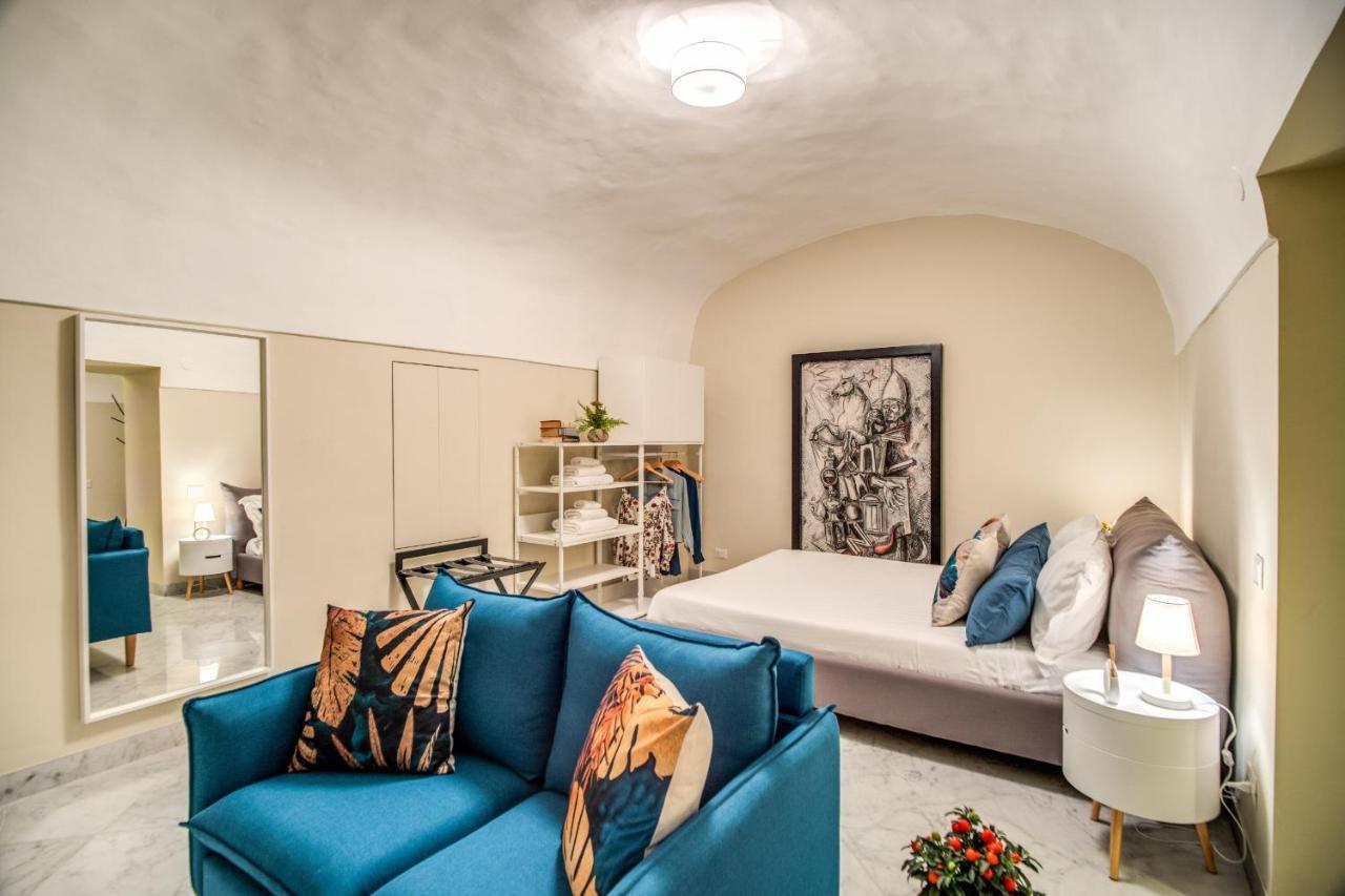 Pignatelli Loft Apartment